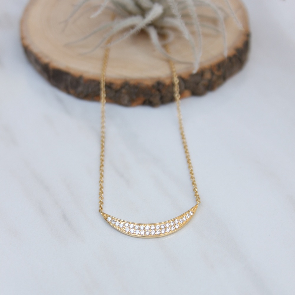 18K Gold Plated SS Curve Half Moon Necklace